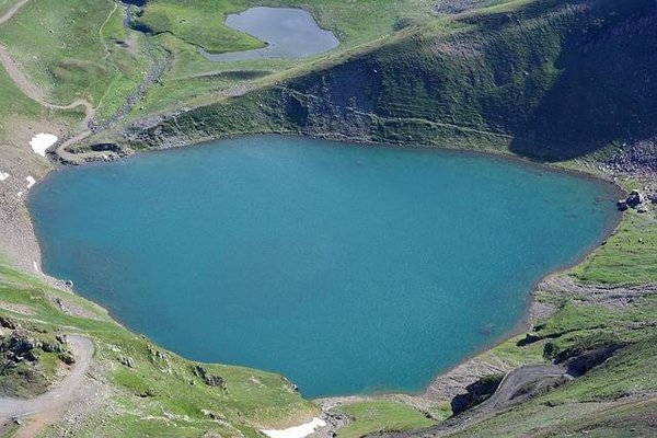 Les meilleurs campings au bord d'un lac en France : où les trouver ?